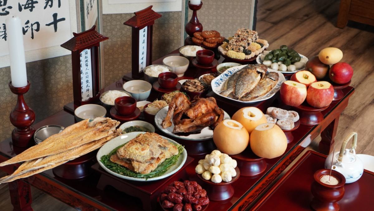 제사상 / Geewon Jung-shutterstock.com