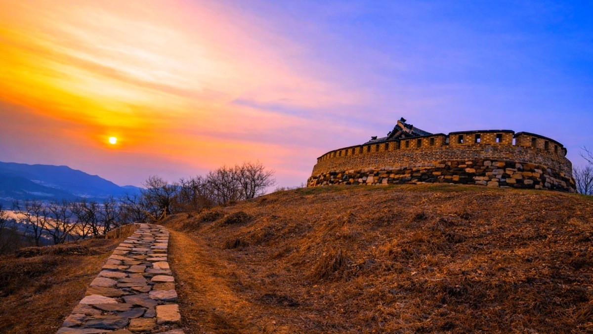김포 문수산성. 기사 내용 토대로 AI툴 활용해 제작한 자료사진.