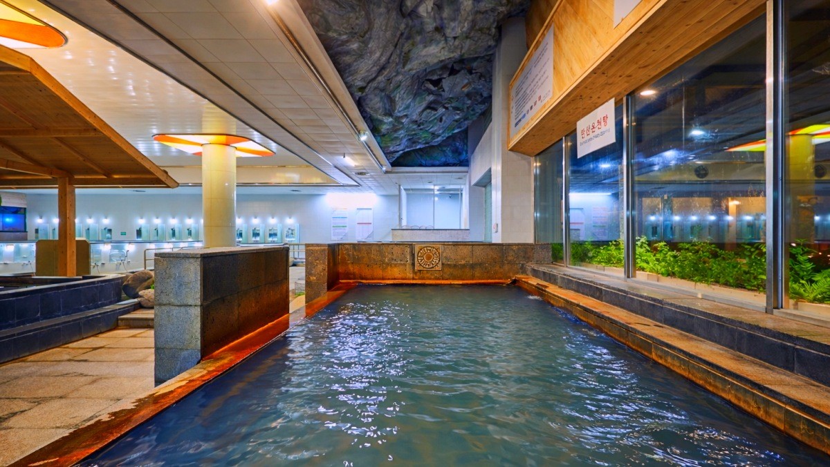 오색탄산온천. 기사 내용 토대로 AI툴 활용해 제작한 자료사진.