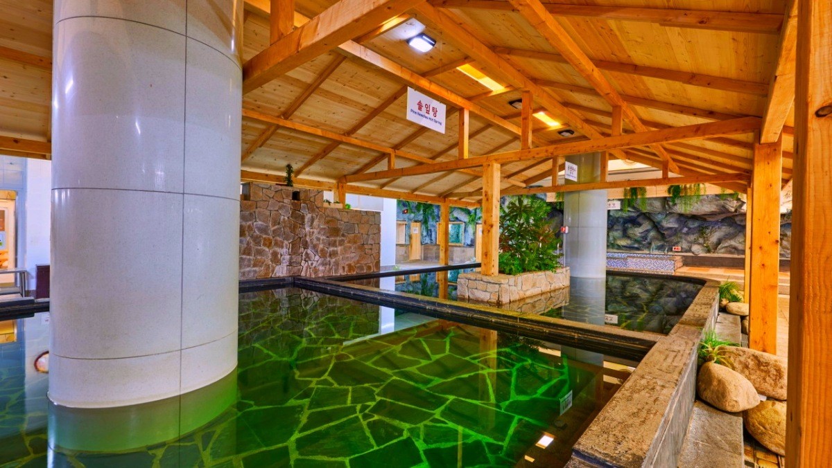 오색탄산온천. 기사 내용 토대로 AI툴 활용해 제작한 자료사진.