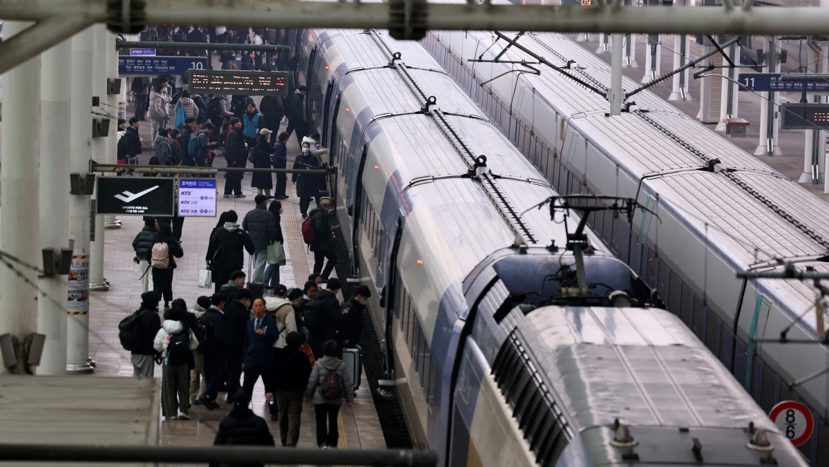 지난 13일 오전 서울역 모습. / 뉴스1