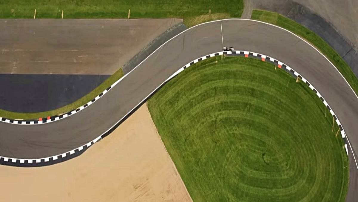 ‘F1 더 무비’ 예고편 중 한 장면. / 유튜브 'Warner Bros. Korea'