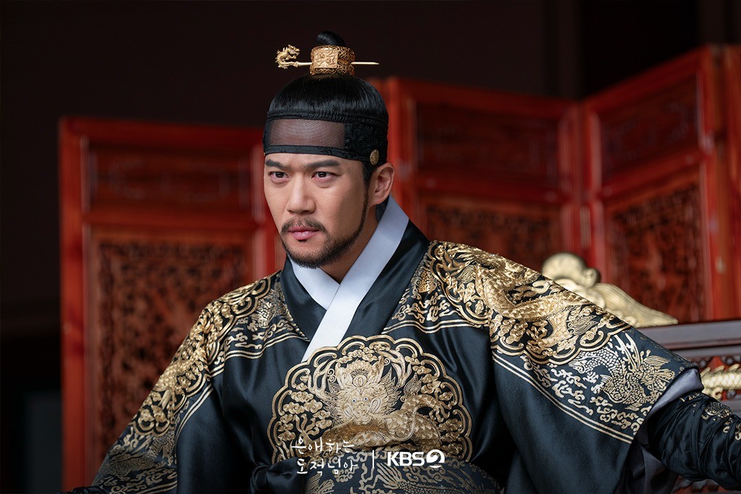 '은애하는 도적님아'에서 왕 이규 역을 맡은 배우 하석진 / KBS