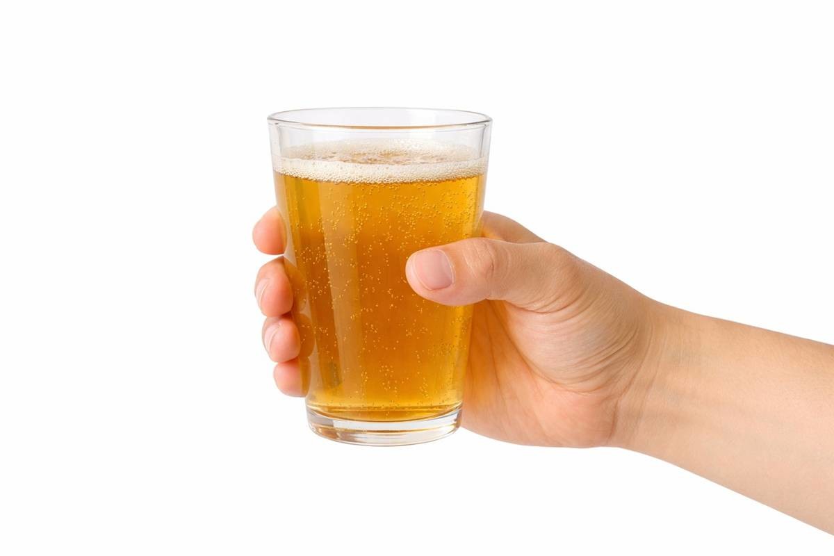 김빠진 맥주. 기사에 대한 이해를 돕기 위해 AI 툴로 제작한 자료 사진