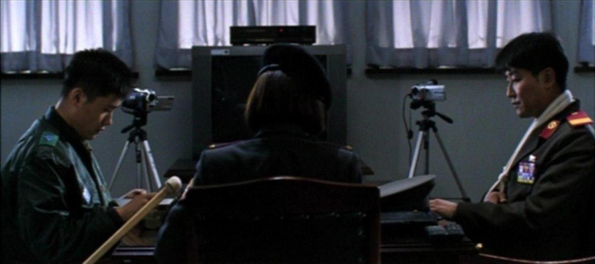 영화 ‘공동경비구역 JSA’ 스틸컷. / CJ엔터테인먼트 제공