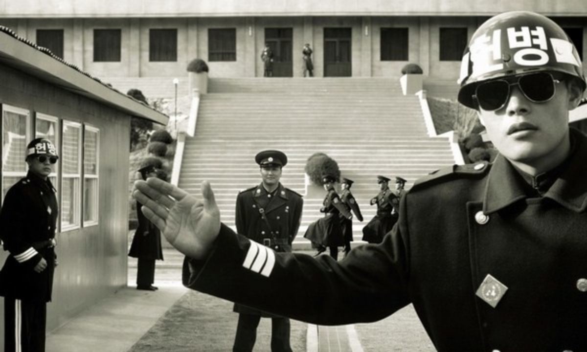 영화 ‘공동경비구역 JSA’ 스틸컷. / CJ엔터테인먼트 제공