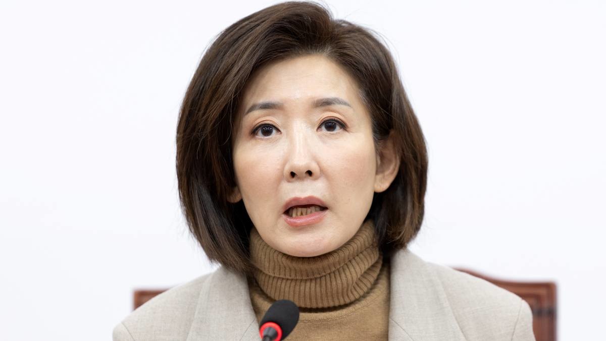 나경원 국민의힘 의원을 비롯한 법사위원들이 12일 서울 여의도 국회에서 재판소원·대법관증원 관련 규탄 기자회견을 하고 있다. / 뉴스1