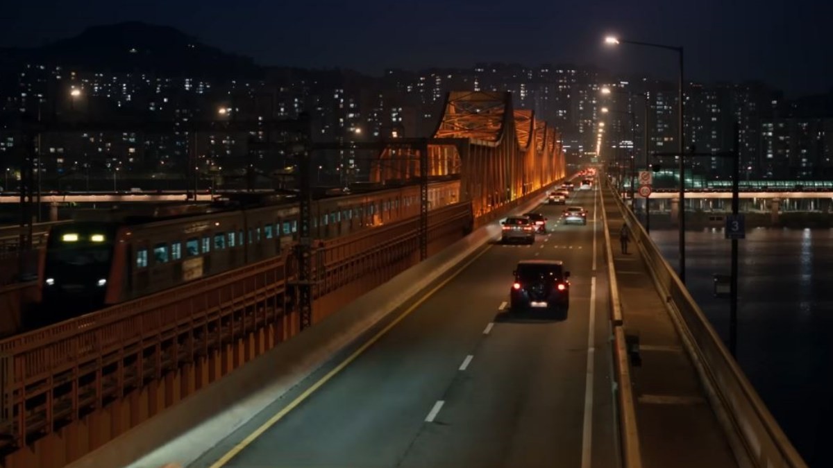 영화 '만약에 우리' 예고편 장면 중 일부. / 유튜브 '쇼박스 SHOWBOX'