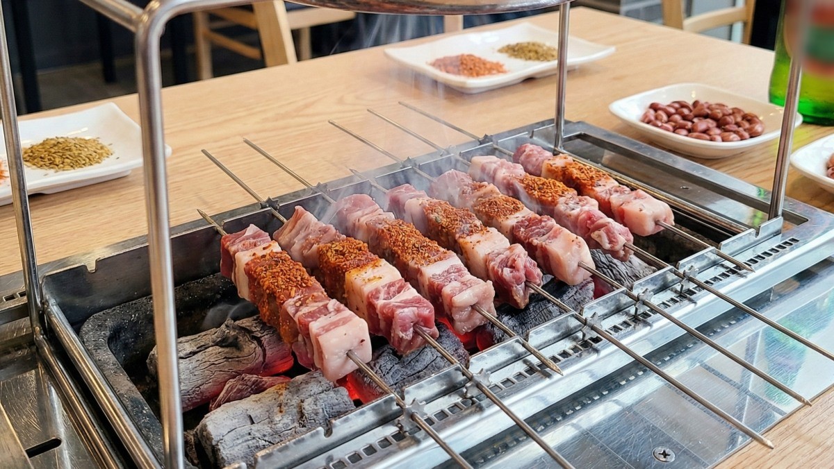 기사를 바탕으로 AI가 생성한 자료사진. 실제 본문의 가게와 무관합니다.