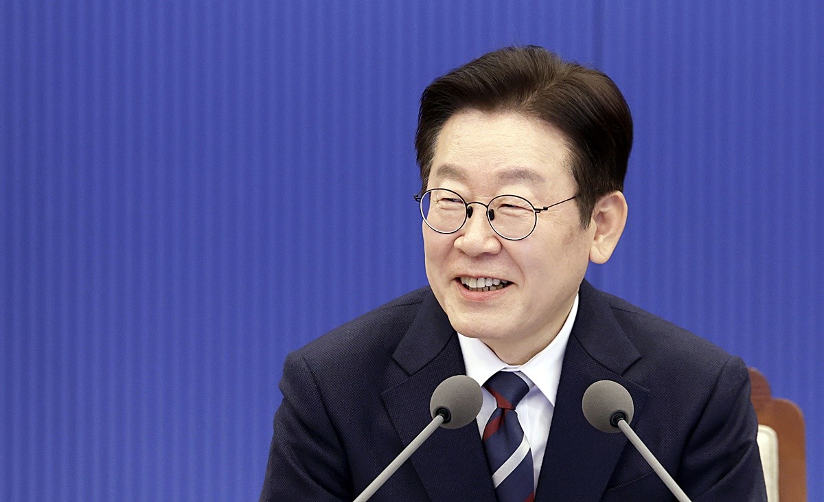 이재명 대통령 자료 사진. 이 대통령은 윤석열 전 대통령의 1심 선고와 관련해 미국 정부의 입장이 보도되는 것에 대해 '근본적 문제는 한국의 일부 언론이 국내 문제에 대한 의견을 외국 정부에 물어본다는 것'이라고 지적했다.     / 뉴스1