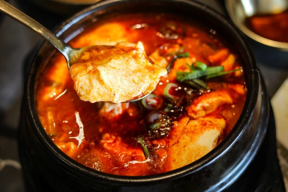 순두부찌개  / Ink N Propeller-shutterstock.com