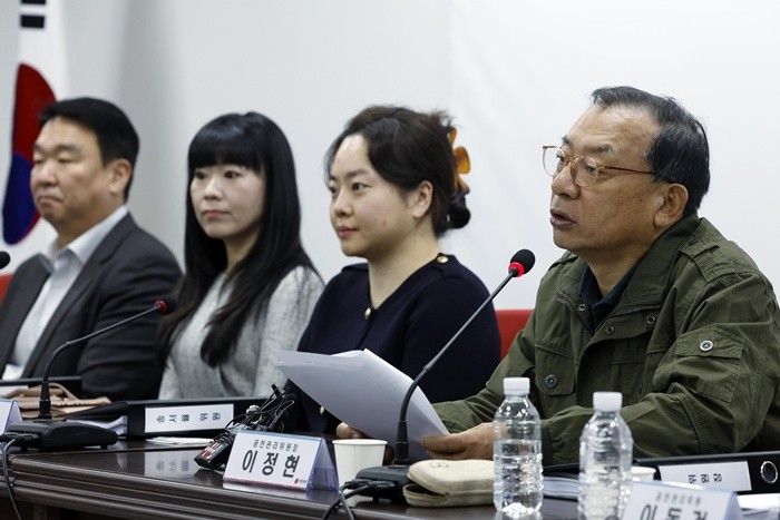 이정현 국민의힘 공천관리위원장이 20일 오전 서울시 영등포구 여의도 국민의힘 당사에서 열린 제9회 전국동시지방선거 중앙당 공천관리위원회 제1차 회의에서 모두 발언을 하고 있다. / 뉴스1