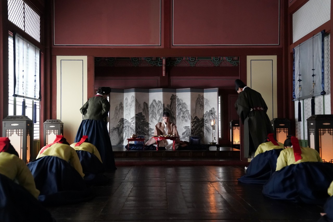 '왕과 사는 남자'