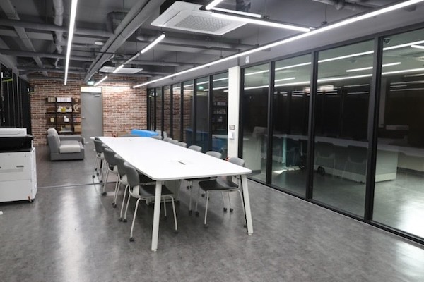 창업보육실 운영 / 익산시