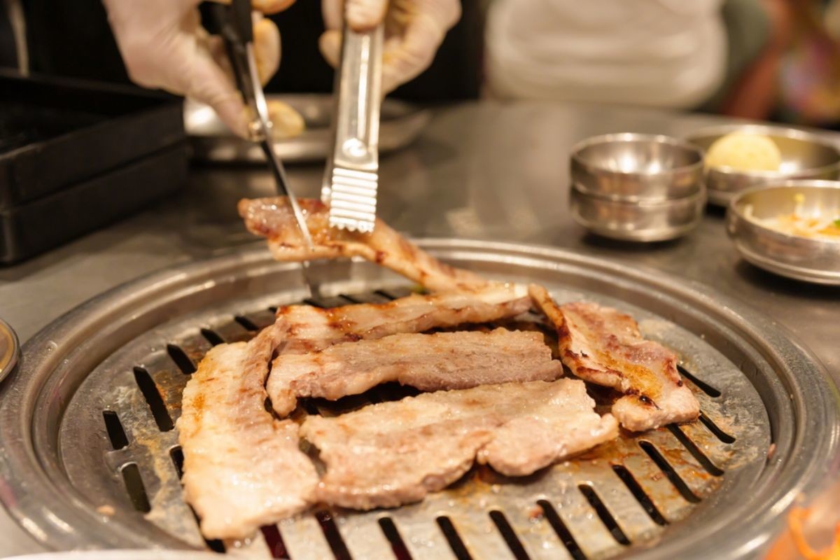 삼겹살  / Jo Panuwat D-shutterstock.com