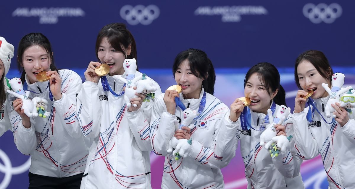 쇼트트랙 여자 계주, 8년 만의 정상 탈환. / 뉴스1