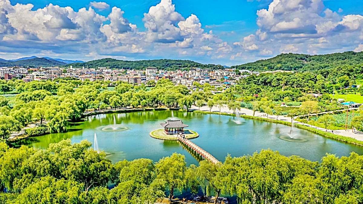 서동공원과 궁남지 / 충남관광 공식 홈페이지