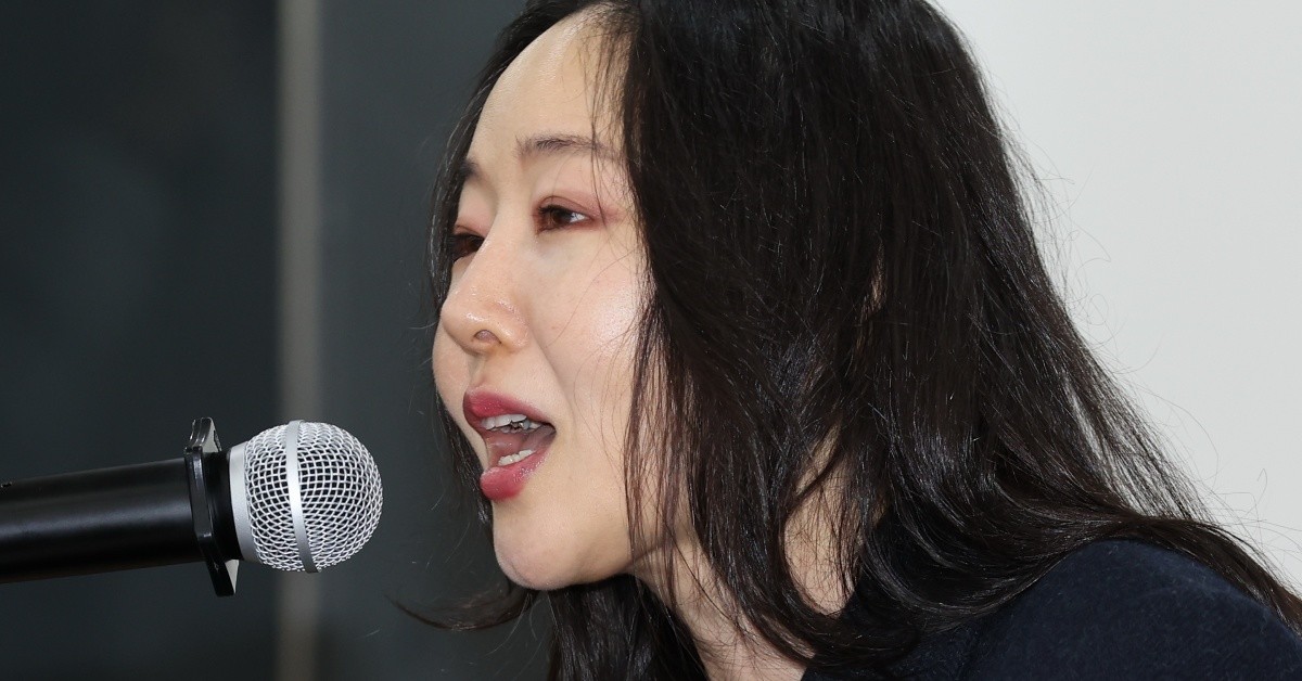 민 대표는 25일 오후 서울 종로구 모처에서 이브와 1심 소송 결과에 따른 향후 계획 관련한 기자회견을 열었다. / 연합뉴스