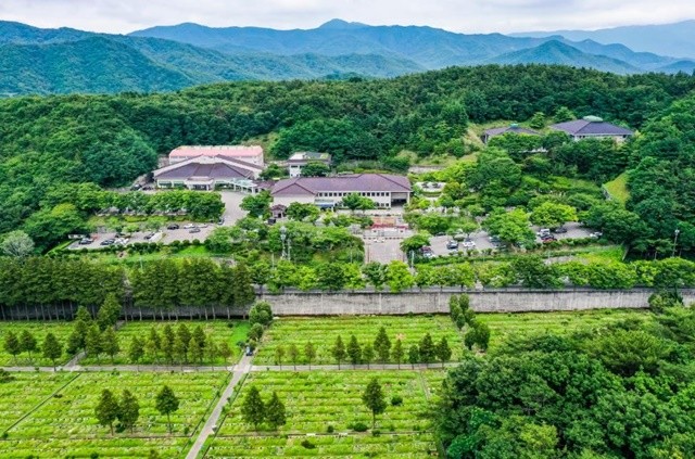 부산시설공단이 부산영락공원 화장로 설비 전반에 대한 대규모 개보수 공사를 추진한다. / 사진제공=부산시설공단