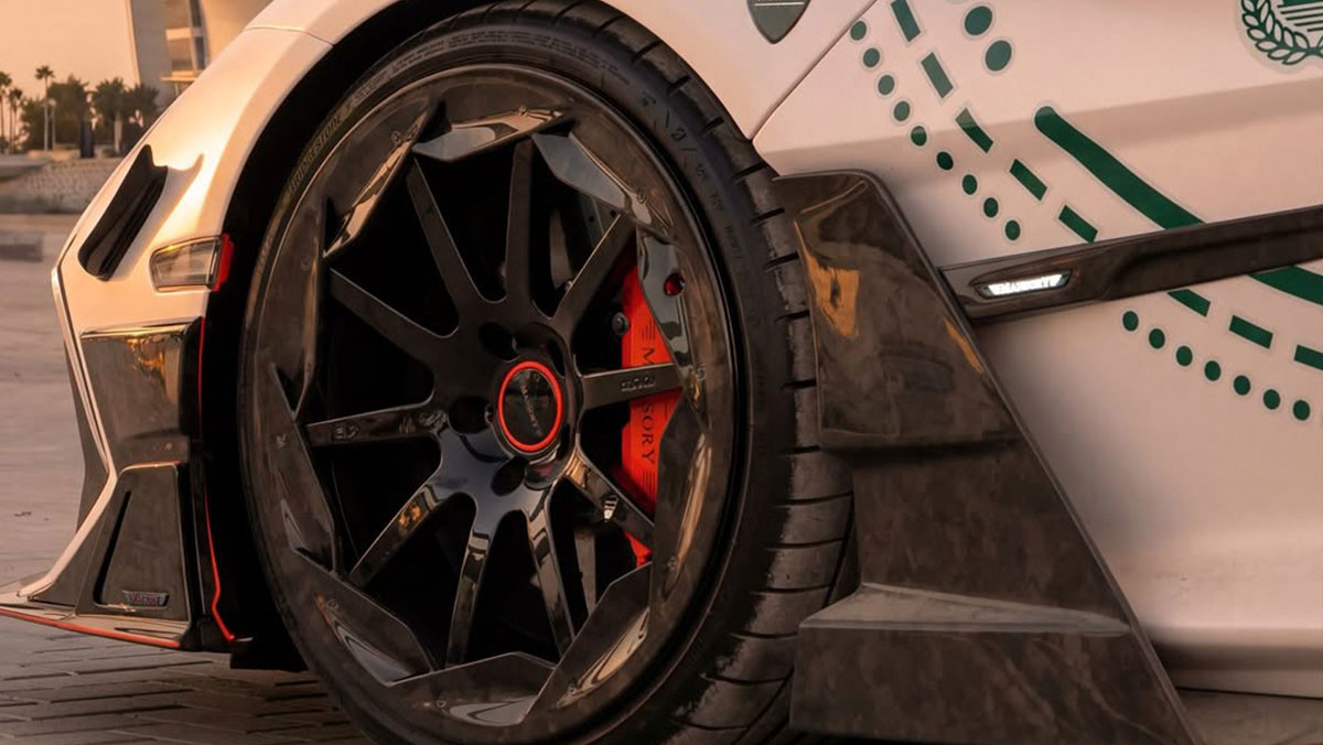 만소리 람보르기니 레부엘토 두바이 순찰차. / 만소리