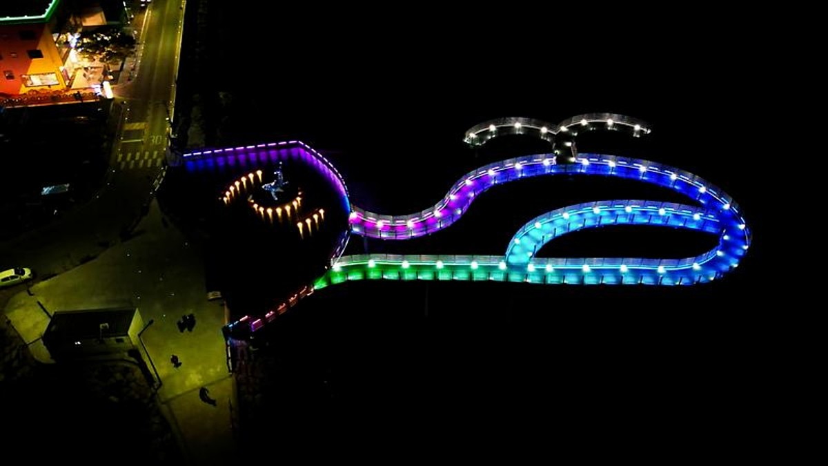 반딧불이 하늘고래 스카이워크 / 옹진군청 홈페이지