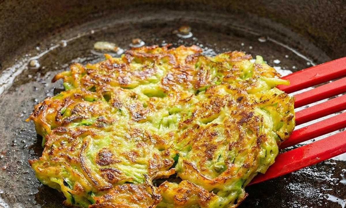 애호박전 잘 뒤집기. 기사 내용 토대로 AI툴 활용해 제작한 자료사진.