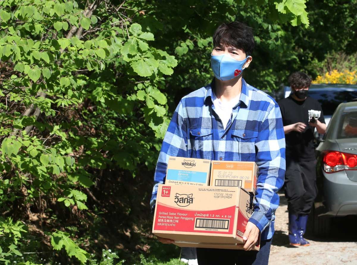 봉사하는 박수홍. 자료사진. / 뉴스1