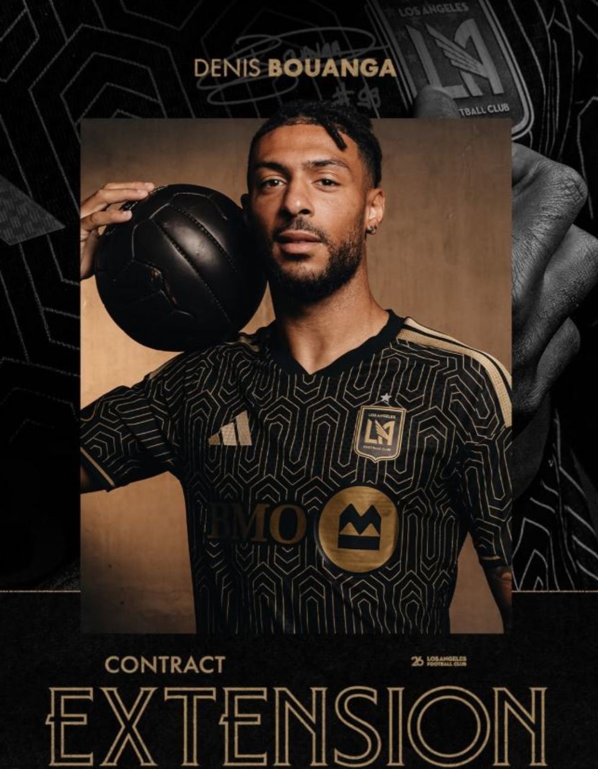 손흥민(33·LAFC)과 호흡을 맞춰 온 드니 부앙가(32·가봉)가 재계약을 맺었다. / LAFC 인스타그램