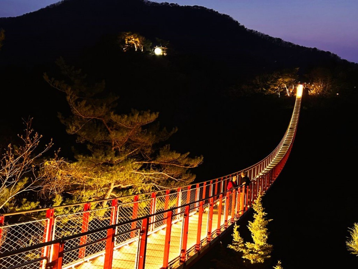 감악산 출렁다리 야간 개장 / 파주시청 공식 블로그 캡처