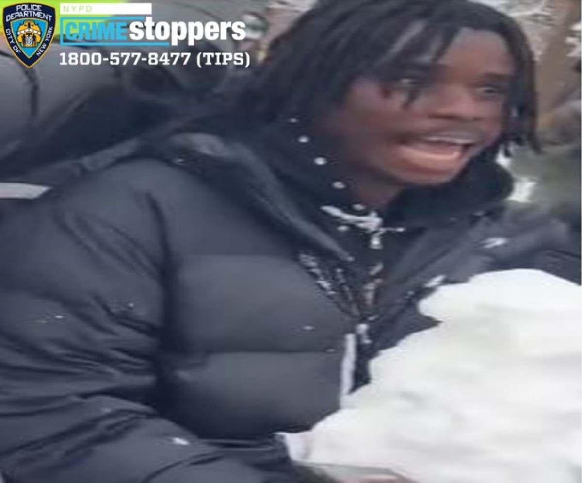 경찰관들을 폭행한 혐의로 체포된 구스만 쿨리발리 / NYPD NEWS X(옛 트위터) 계정 캡처