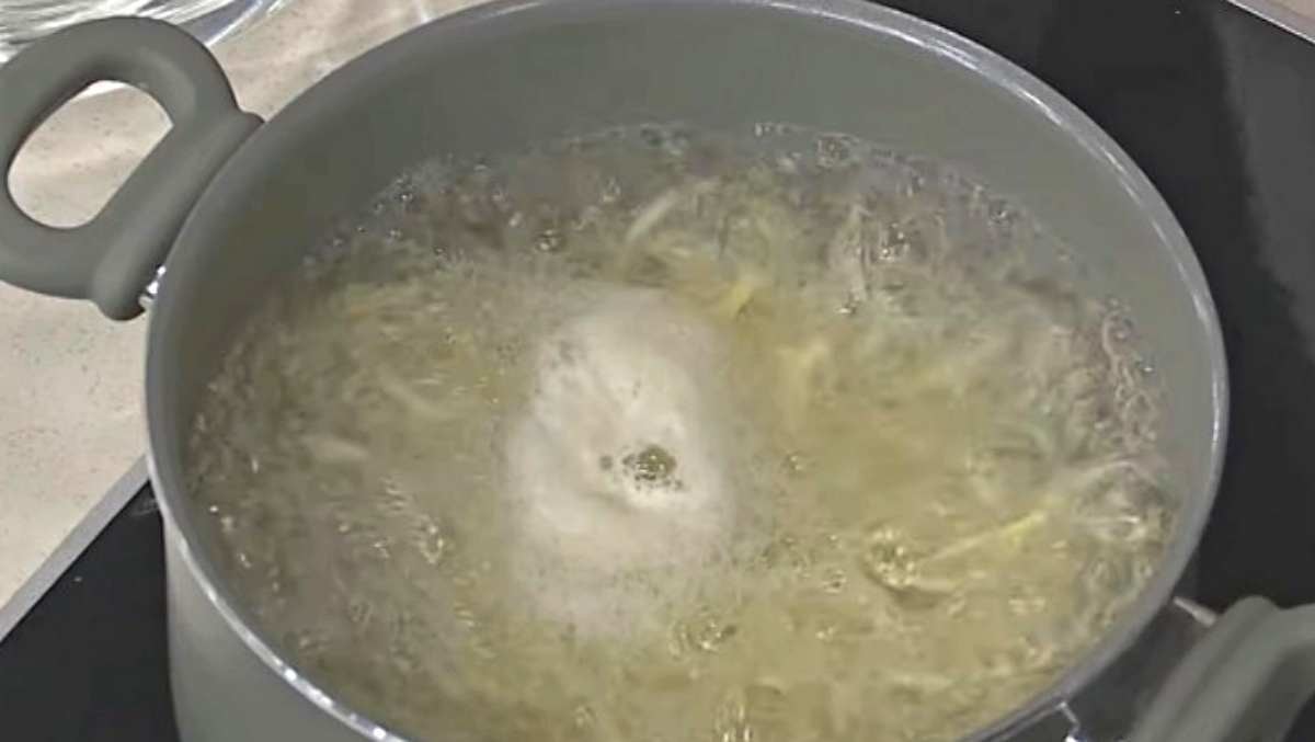 도라지 소금물 데치기. / MBN '알토란'