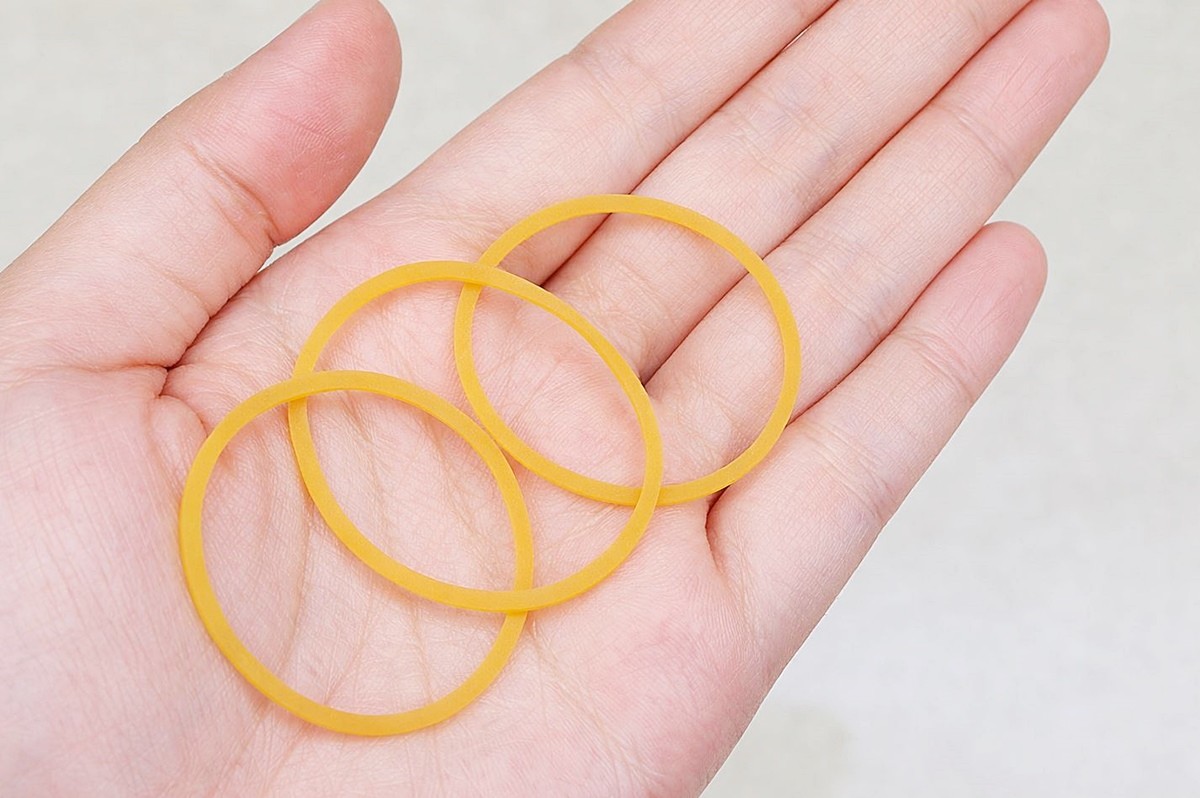 고무줄 모습. 기사 이해를 돕기 위해 AI를 활용해 제작한 자료 사진입니다. 실제 모습과 다소 차이가 있을 수 있습니다.