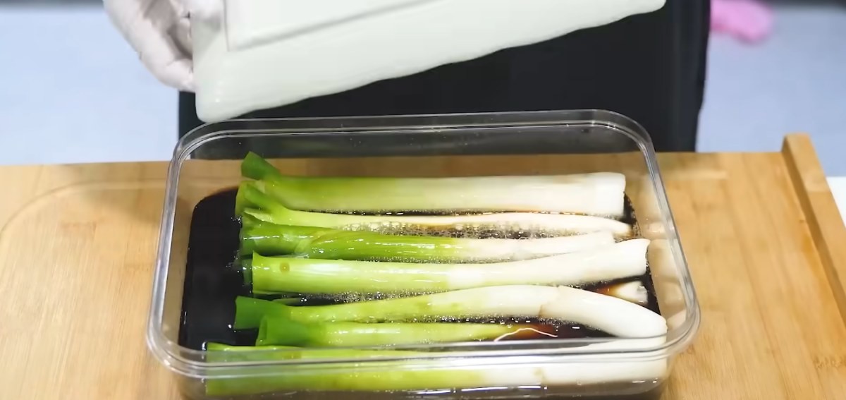 대파 장아찌 만드는 모습 / 유튜브 '함께해요 맛나요리'