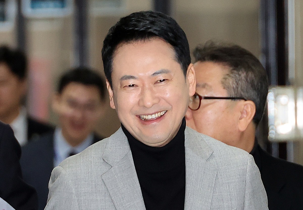 장동혁 국민의힘 대표 자료 사진. 더불어민주당 소속 의원들이 28일 다주택자인 장동혁 국민의힘 대표가 일각의 부동산 처분 요구와 관련해 주택 6채 가운데 1채만 매물로 내놓은 것을 강하게 비판했다. / 연합뉴스