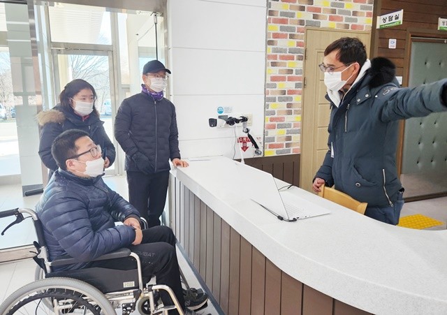 장애인 일자리(장애인복지관 안내데스크)