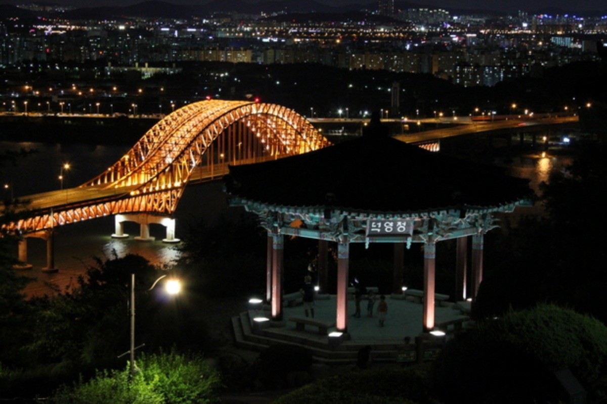 행주산성 야간 개장 모습. / 고양시