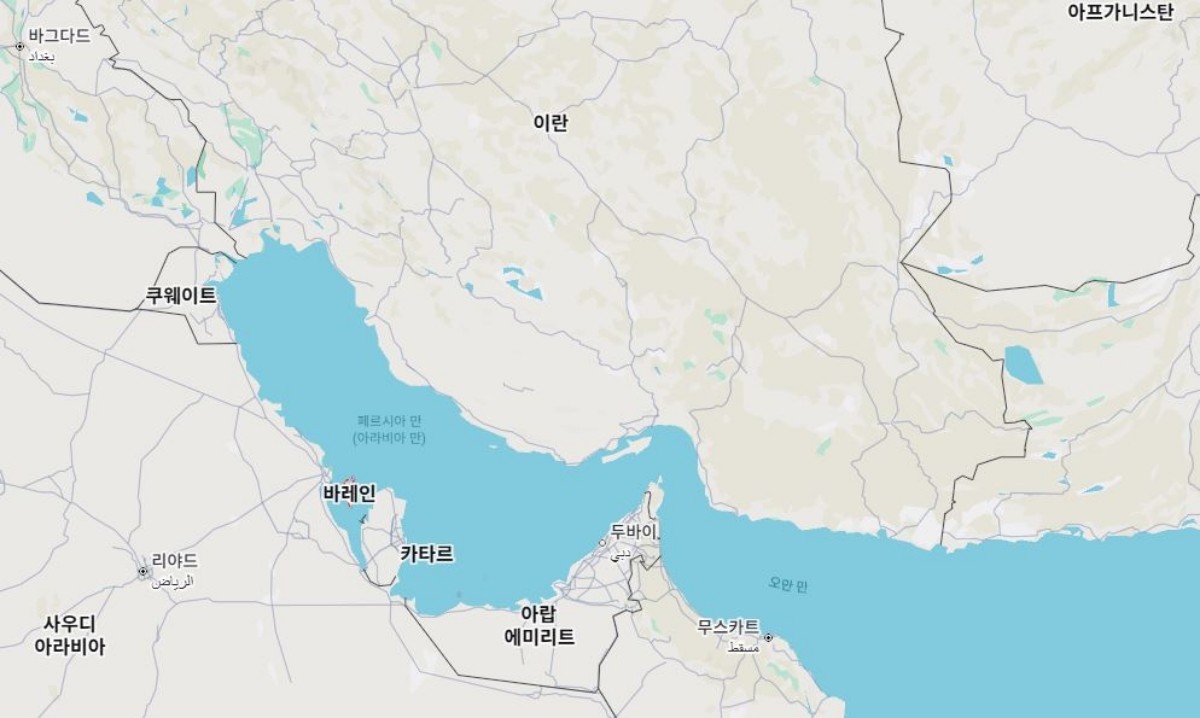중동 지도. 바레인 항구에서 정비 중이던 유조선이 공격받아 1명이 숨지고 2명이 다쳤다. / 구글 지도 캡처