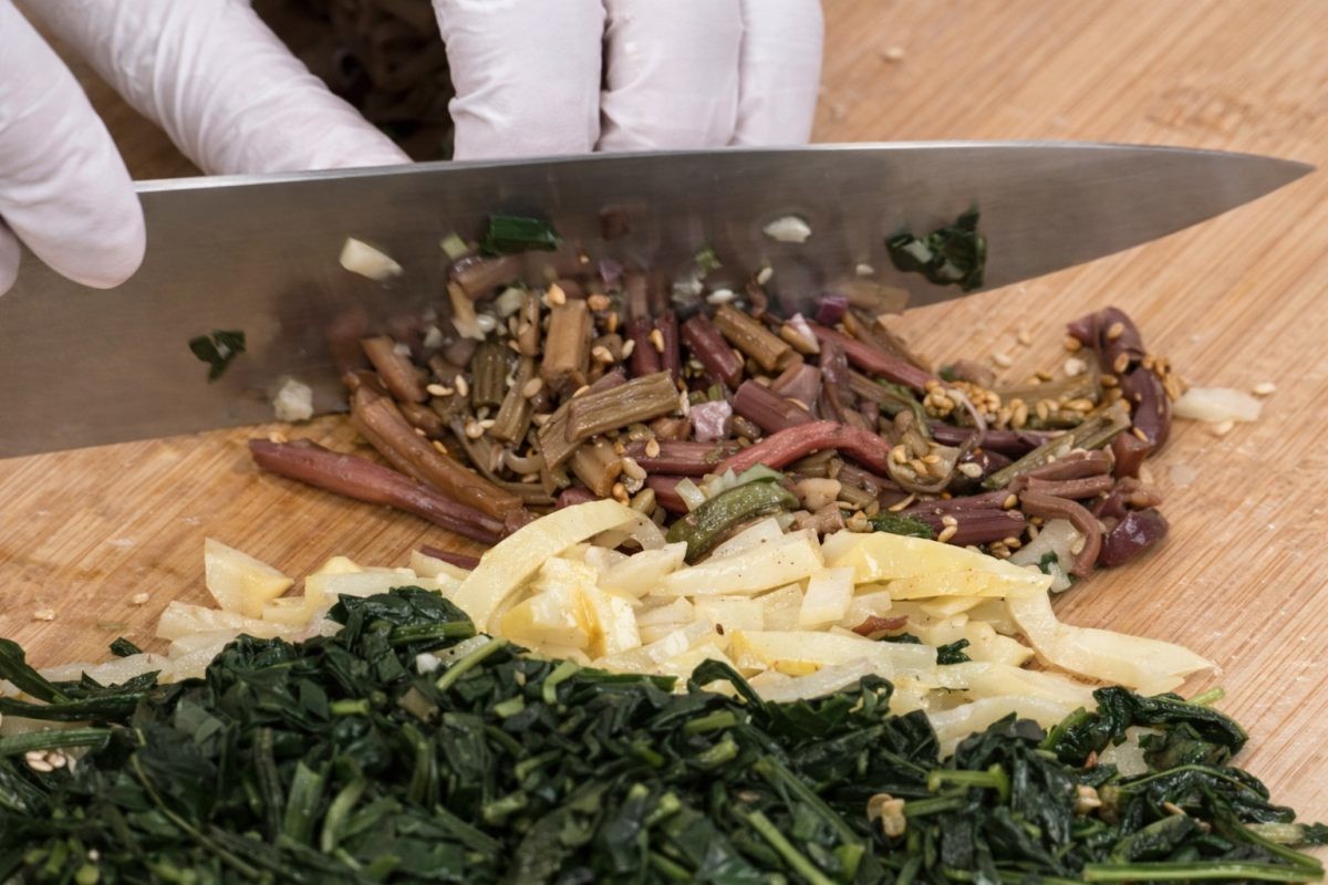 나물 썰기. / MBN '알토란'