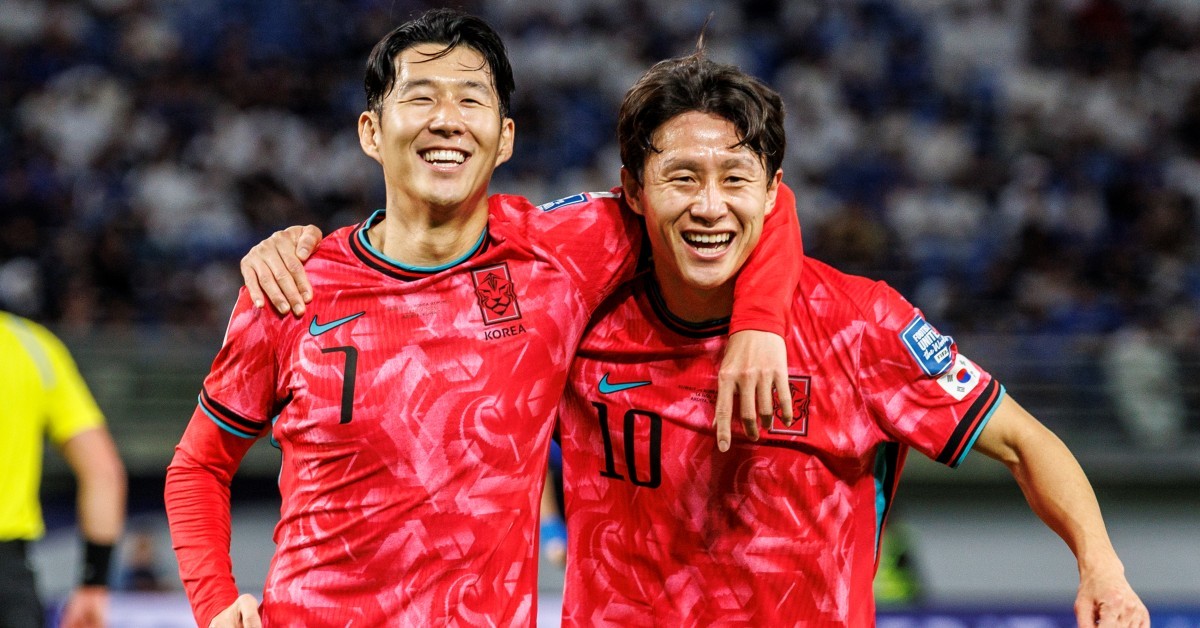 이재성(오른쪽, 마인츠)이 세 번째 월드컵에 대한 각오와 함께 한국 축구에 대한 감상을 얘기했다. / 연합뉴스