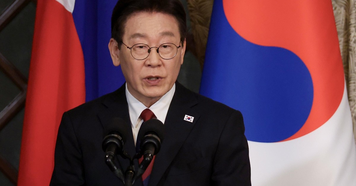 이재명 대통령이 3일(현지 시각) 필리핀 마닐라 말라카냥궁에서 열린 공동언론발표에서 발언을 하고 있다. / 뉴스1