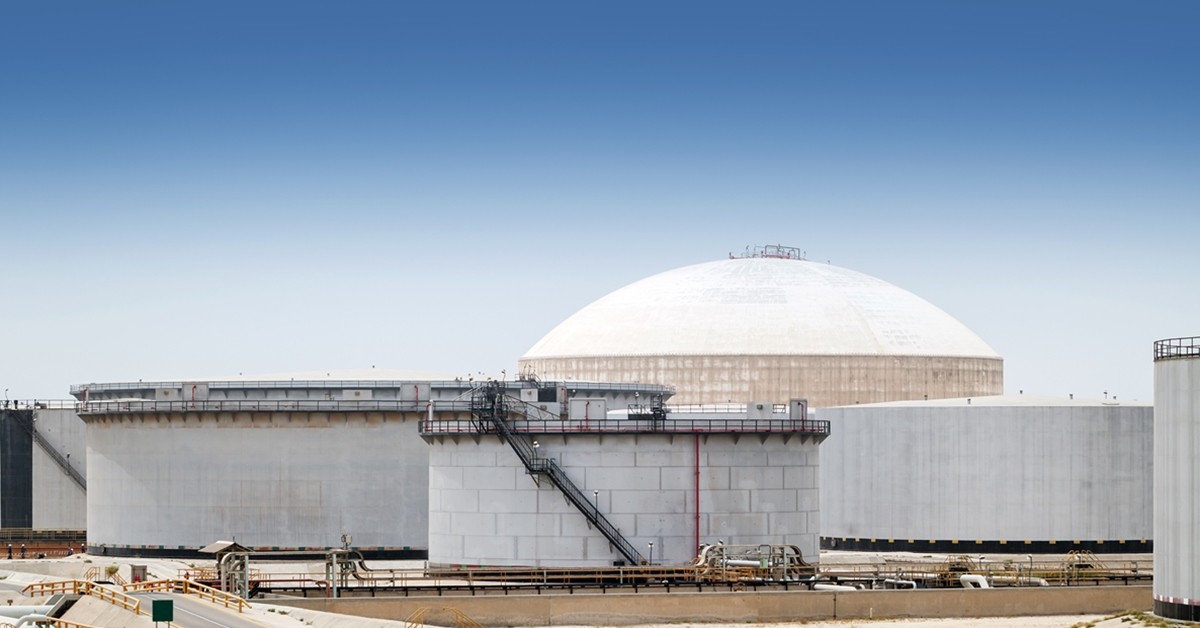 사우디아라비아의 국영 석유회사 아람코가 운영하는 최대 규모의 정유시설인 라스타누라 단지 / 셔터스톡