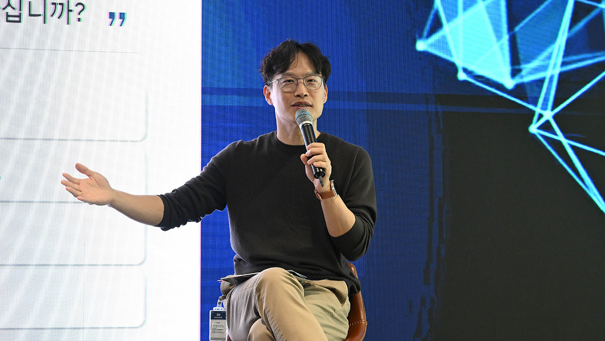 타운홀 미팅에서 미래 전략에 대해 발표하는 박민우 현대자동차·기아 AVP 본부장(사장). / 현대자동차그룹