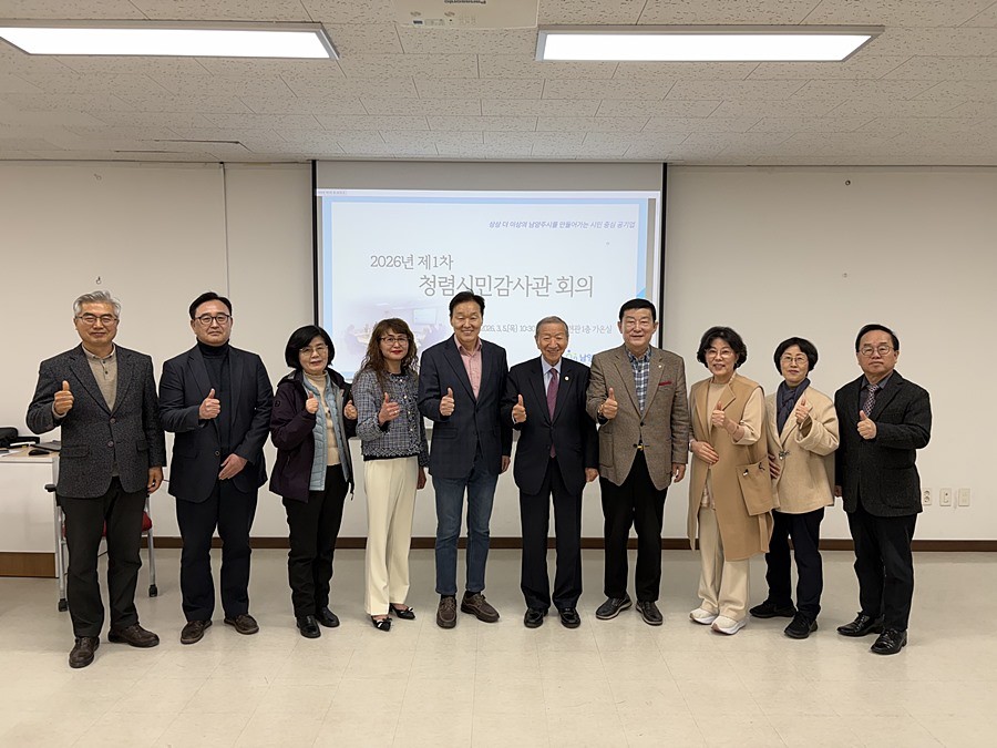 이계문 사장(가운데)