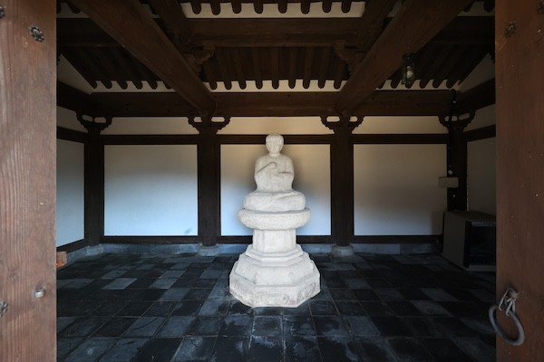 임실 진구사지 석조비로자나불좌상 / 임실군