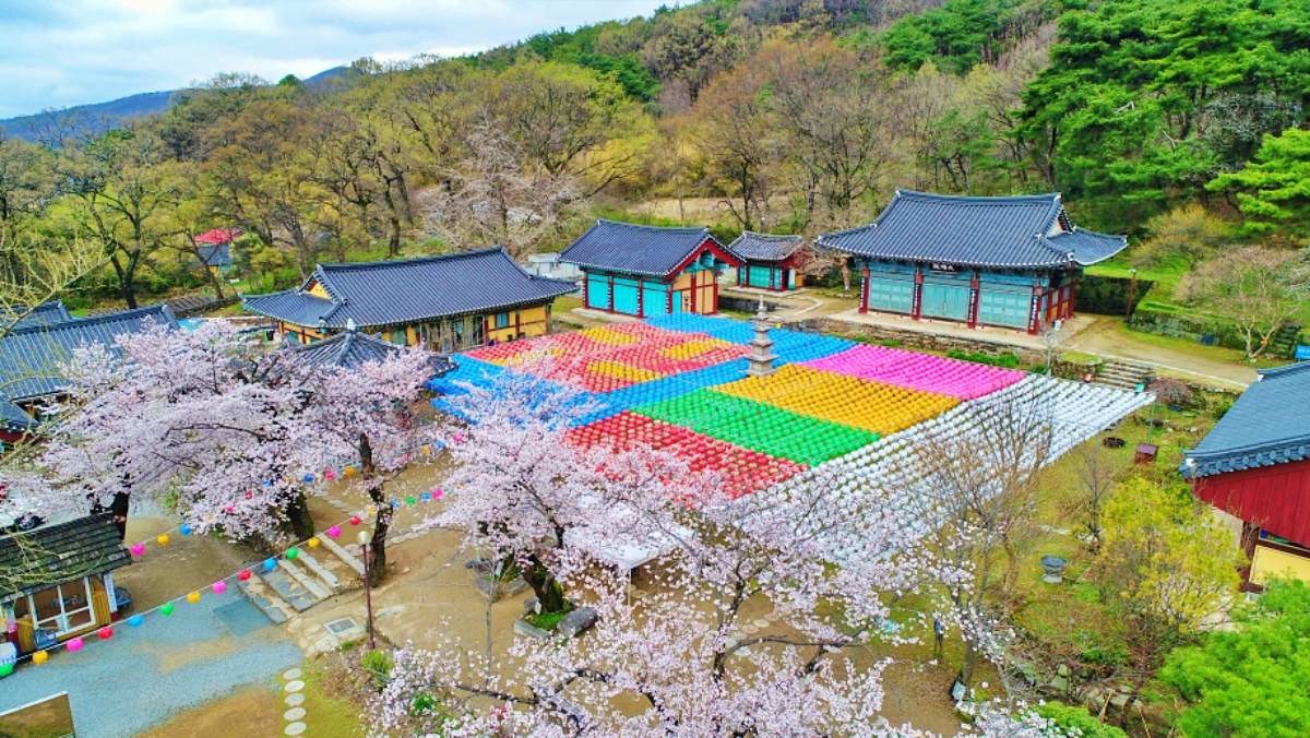 계룡산 신원사 / 충청남도-충남관광 홈페이지