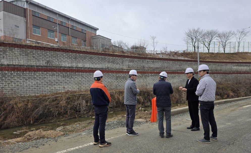 학교지원본부, 해빙기 재해취약시설 민관합동 안전점검 실시 / 세종시교육청