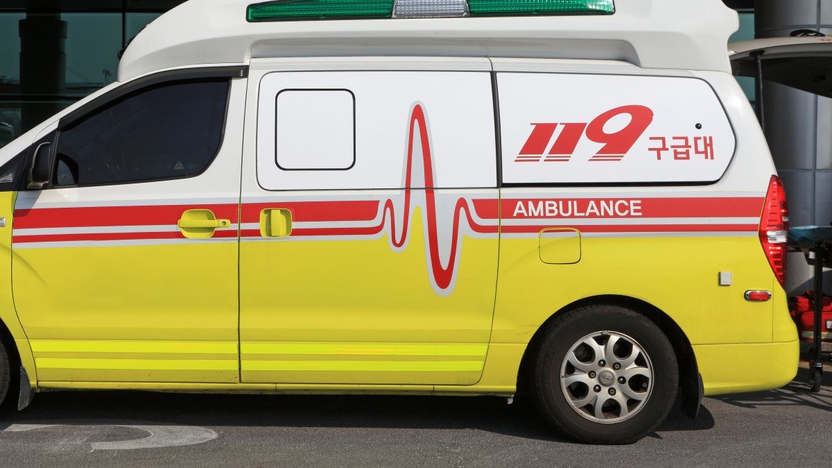 구급차 자료사진. (기사 속 사건과 직접적인 연관은 없음을 알립니다.) / Johnathan21-shutterstock.com