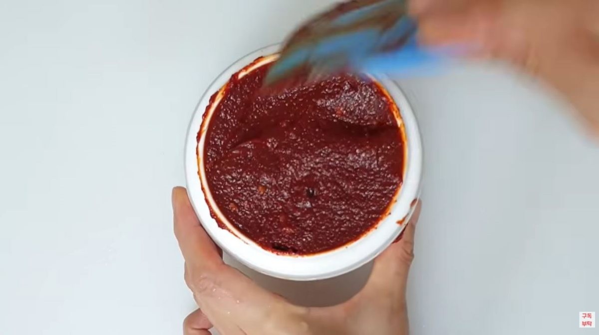 완성된 딸기잼 고추장. / 유튜브 '주부나라'