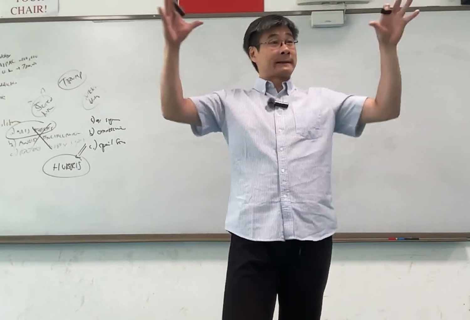 장쉐친이 도널드 트럼프 미국 대통령의 당선과 이란 공습을 예측하고 있다. / ‘Predictive History’ 유튜브