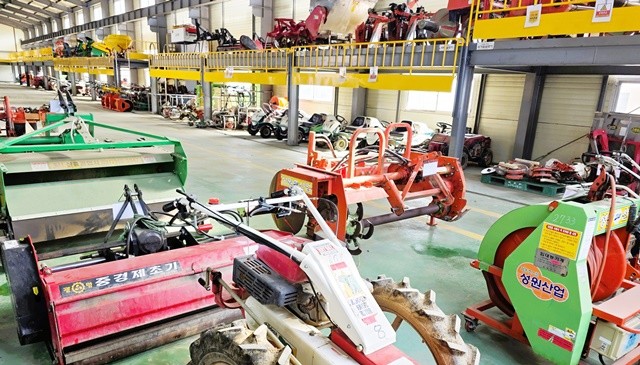 장성군이 사용하지 않는 임대농기계 30대를 24일 매각한다. 장성군 제공